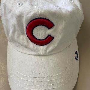 MLB Cubs White and Red Cap